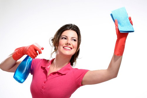 Electrical safety checks for carpet cleaning equipment